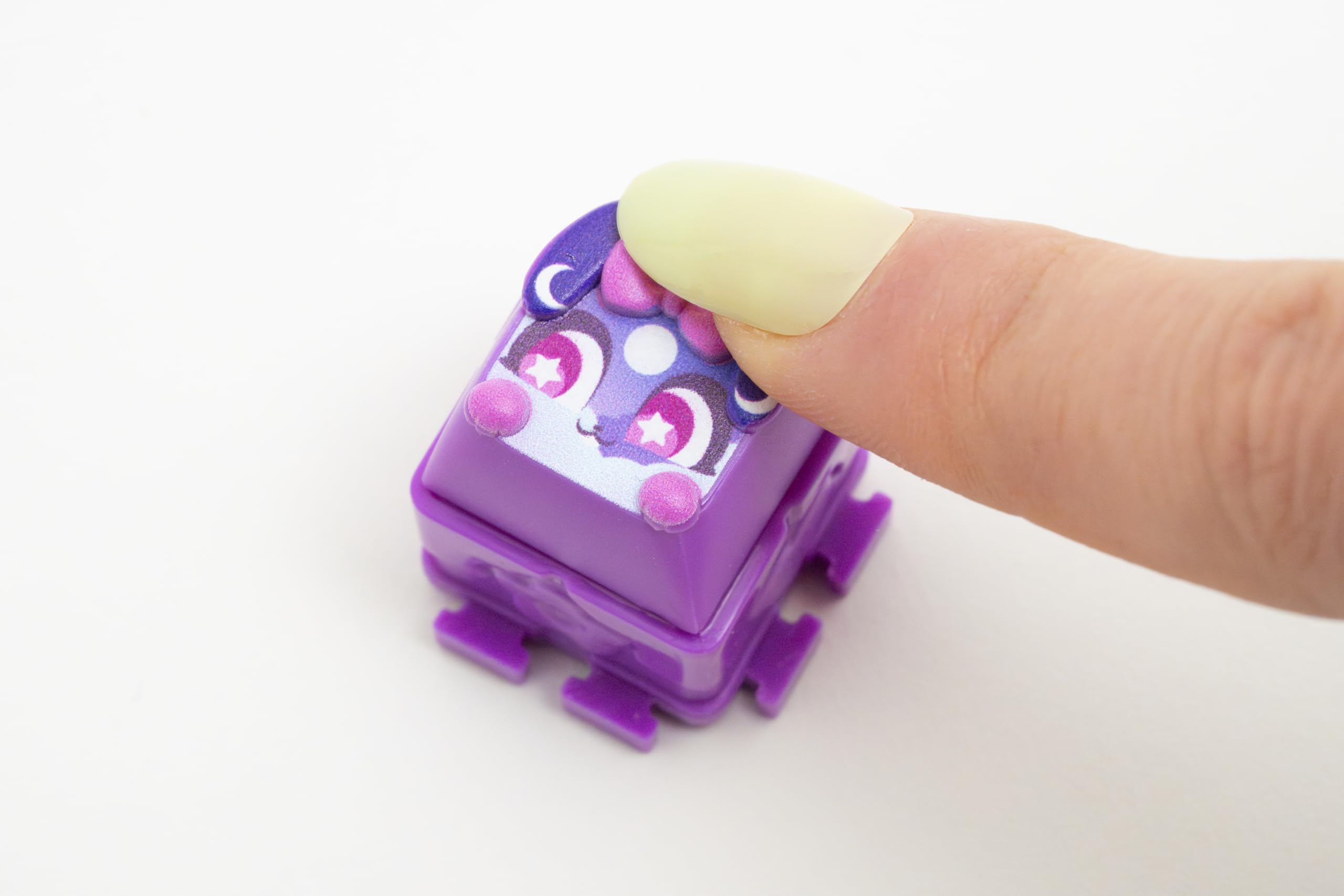 Clickeez Keyboard Mega Pack - The Ultimate Starter Set | Includes Storage Keyboard & 15 with Exclusive Mega Pack Characters | Clickable Collectables | Ages 6+