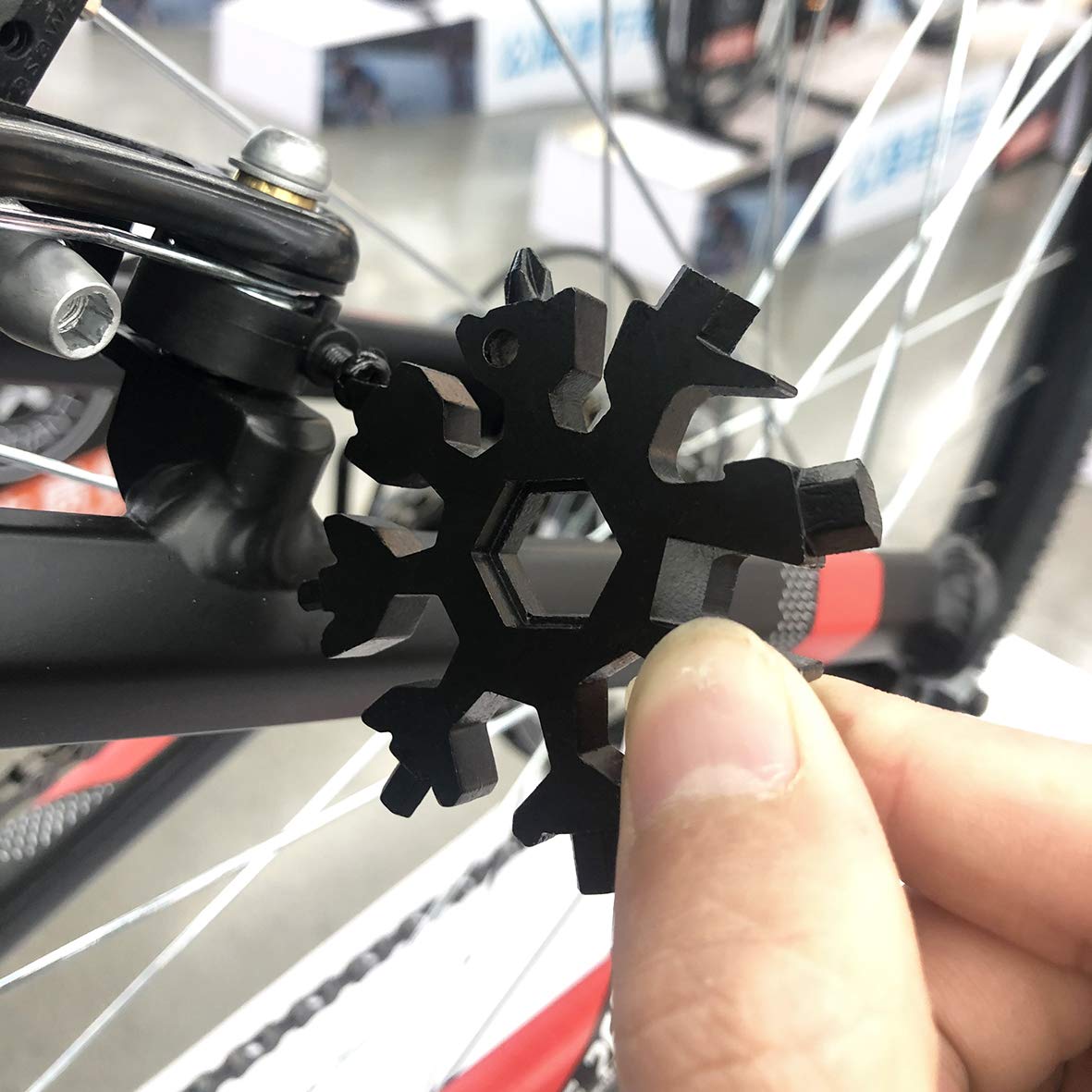 CASIMR Snowflake Multi Tool, Unique Stocking Stuffers for Women Men Kids Adults Teens, Mens Christmas Gifts Cool Gadgets for Dad Birthday Gift, Portable 18-in-1 Stainless Steel Multitool Presents