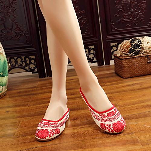 Qhome Womens Chinese Style Embroidery Round Toe Casual Walking Household Canvas Slippers4