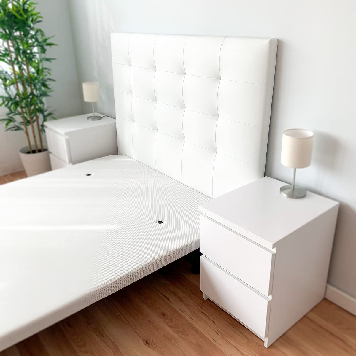 Cabecero Modelo París Acolchado Tapizado en Polipiel 160 x 120 cm Blanco