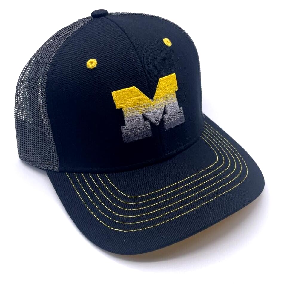 Gorra ajustable tipo Trucker con logo del equipo miniatura 2