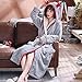 Produktbild DFJU Coral Velvet Thick Warmer Winterbademantel Frauen Cartoon Nette Katze Pfote Kapuze Bademantel Weiblich Home Warmes Morgenkleid, F320 Grau, L.