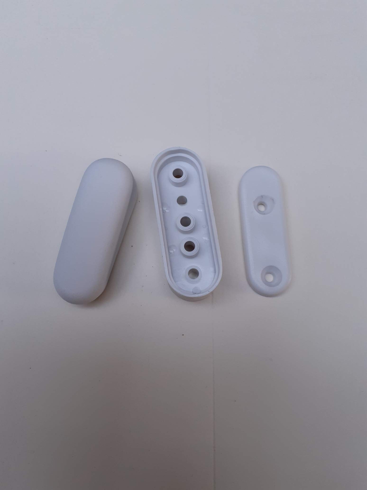 coverandcarry DLS White turn button and spacer for caravan, motorhome and boat