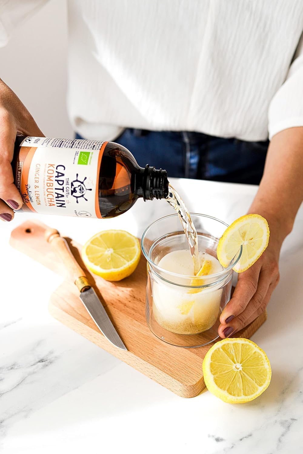 Captain Kombucha – Bebida Probiótica Naturalmente Fermentada, Sin Aditivos ni Conservantes, Sin Colorantes ni Sabores Artificiales, Sin Pasteurizar, Vegan - 6 x 1000ml (Ginger Lemon)