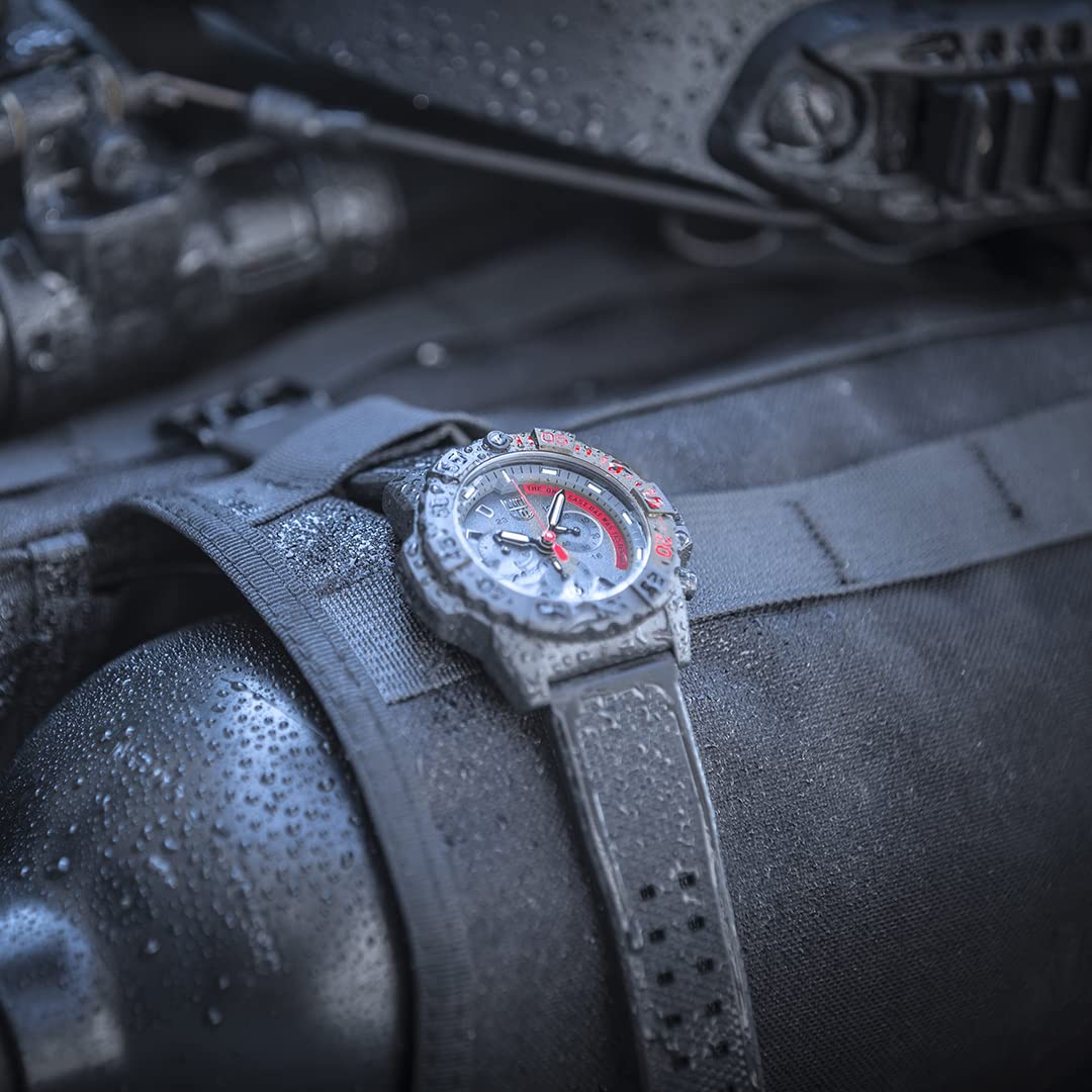 Luminox - Navy SEAL XS.3581.EY - Herrenuhr 45mm - Taucheruhr in Schwarz mit Datumsanzeige Chronograph - 200m Wasserdicht - Herren Uhr - Hergestellt in der Schweiz