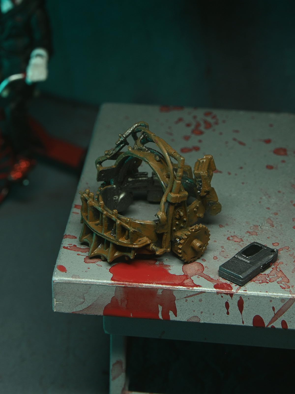 Kołowrotek zabawki Saw Ultimate Jigsaw figurka akcji, 17,8 cm, skala 1:10, ubrana, zapakowana, 2024 Haulathon Exclusive