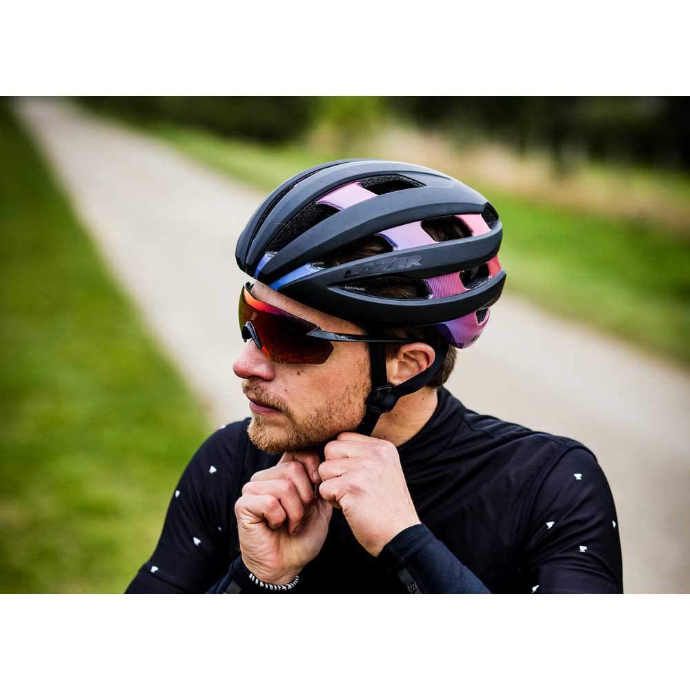 Test du casque moto Scorpion EXO-1400 Air multicolore, taille S Test du casque moto Scorpion EXO-1400 Air multicolore, taille S