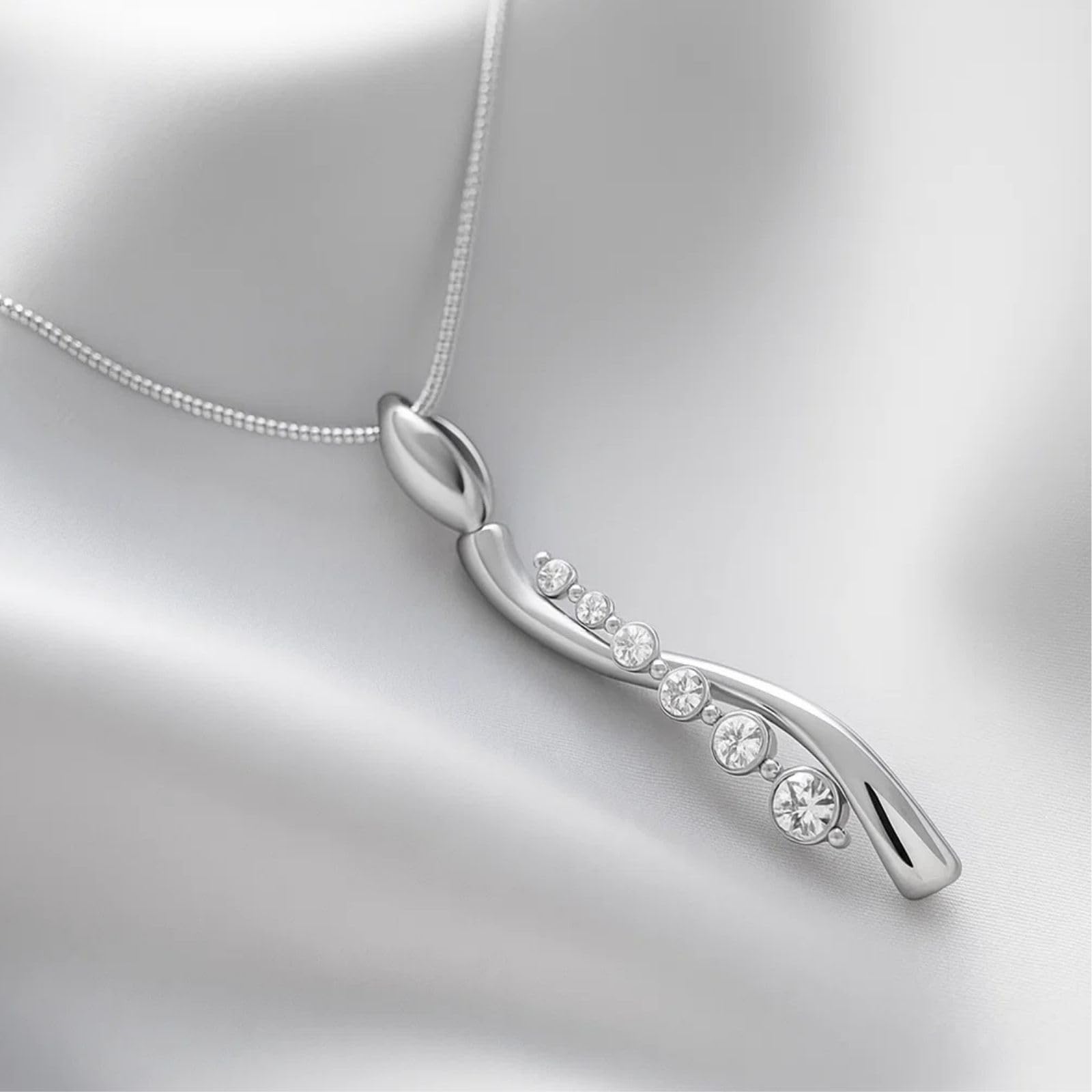 LillyMarie Schlangenkette Mit Kristallbesetztem Anhänger Aus Silber 925