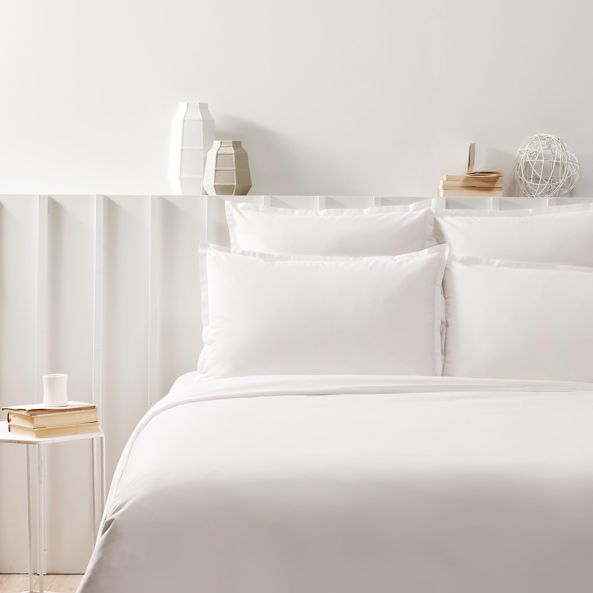 Housse de couette 240x220 cm blanc pour des nuits douillettes à la maison