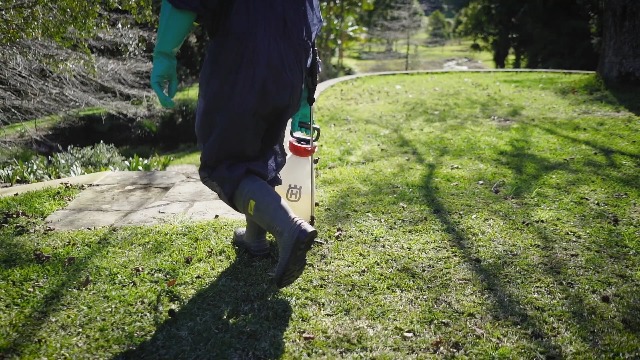 420【送料無料】 自宅保管 パワーマスター パフォーマンス 120A 8206 Amazon.com : Husqvarna 2 Gallon Battery Handheld Sprayer for Lawn