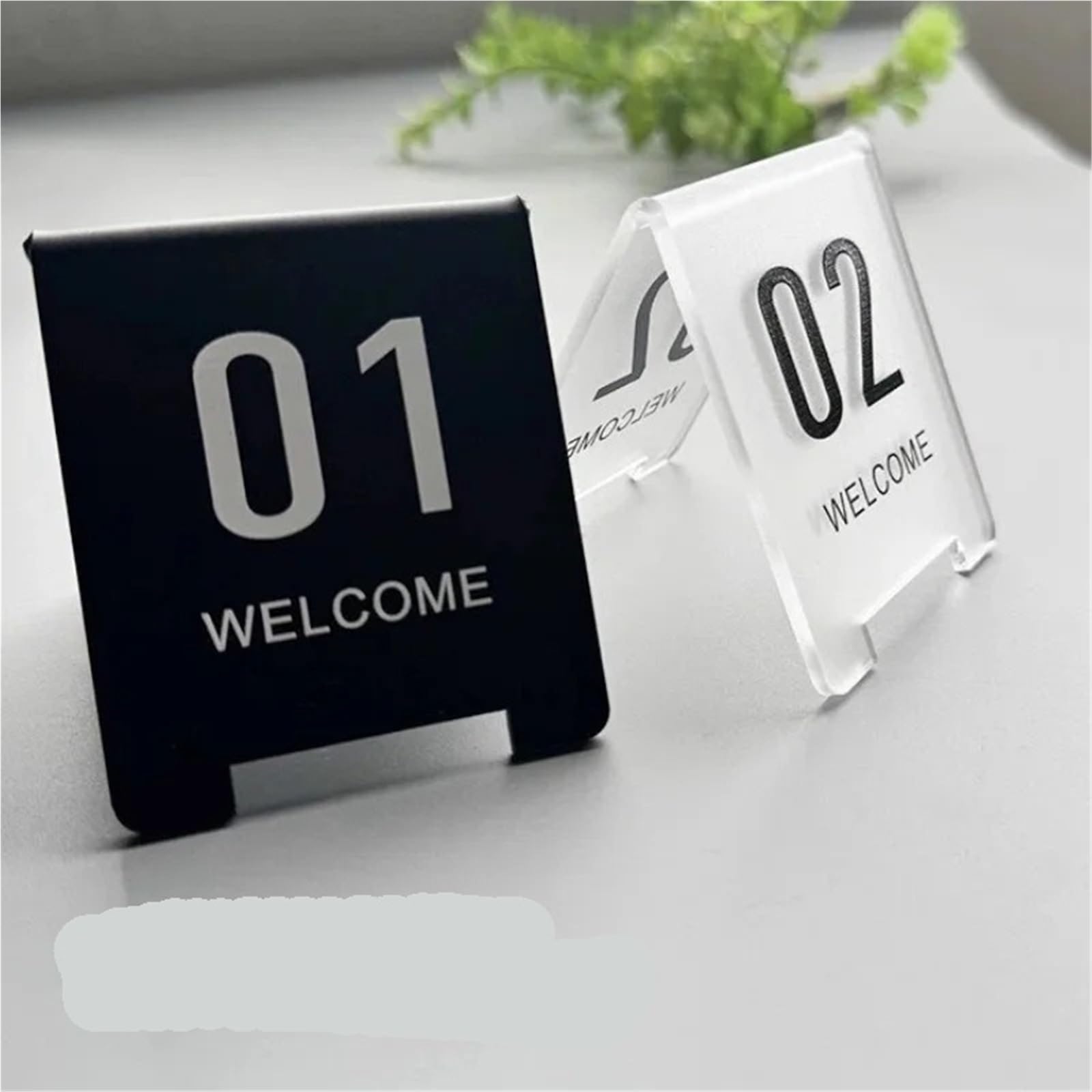 10 pz Numeri di Tabella Su Misura Doppi Lati In Piedi Scrivania Segno Piatti for Ristorante Cafe Bar Indicatore Posto Riservato Carta 1-10 Per Forniture(Transparent,8x9cm)