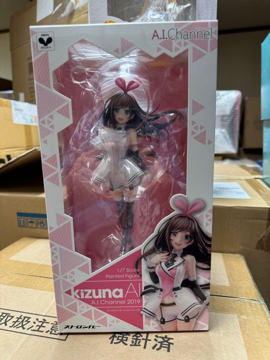 Kizuna AI フィギュア 2019 Amazon.com: Good Smile Kizuna Ai Games 2019 Version