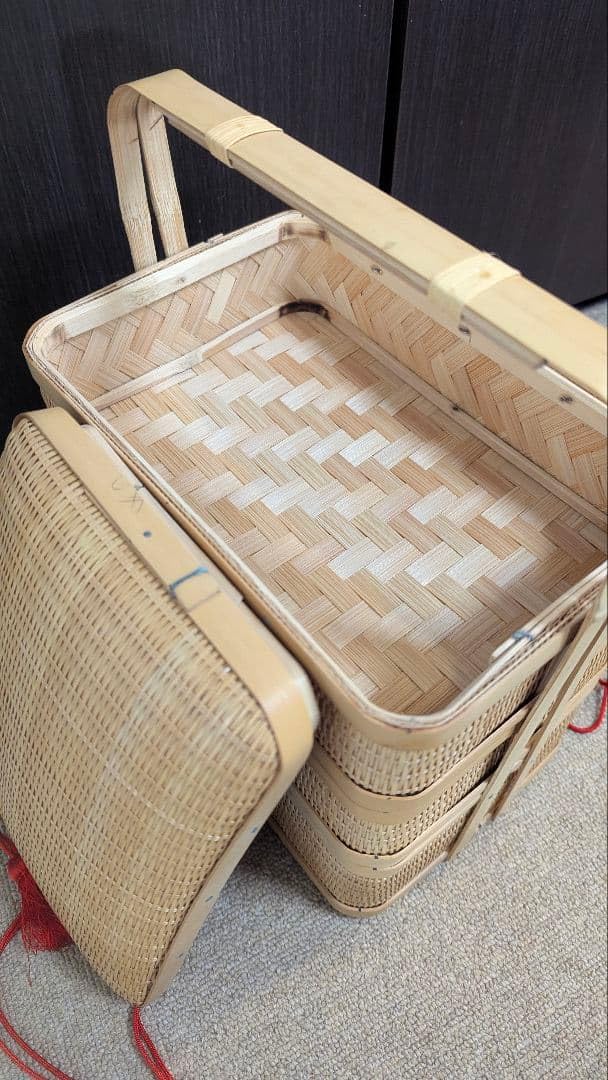 ◆超稀少◆激レア◆　◆廃盤品◆　新品・未使用　桑原竹細工店　千筋三段重 Amazon.co.jp: 桑原竹細工店 千筋三段重 : 産業・研究開発用品
