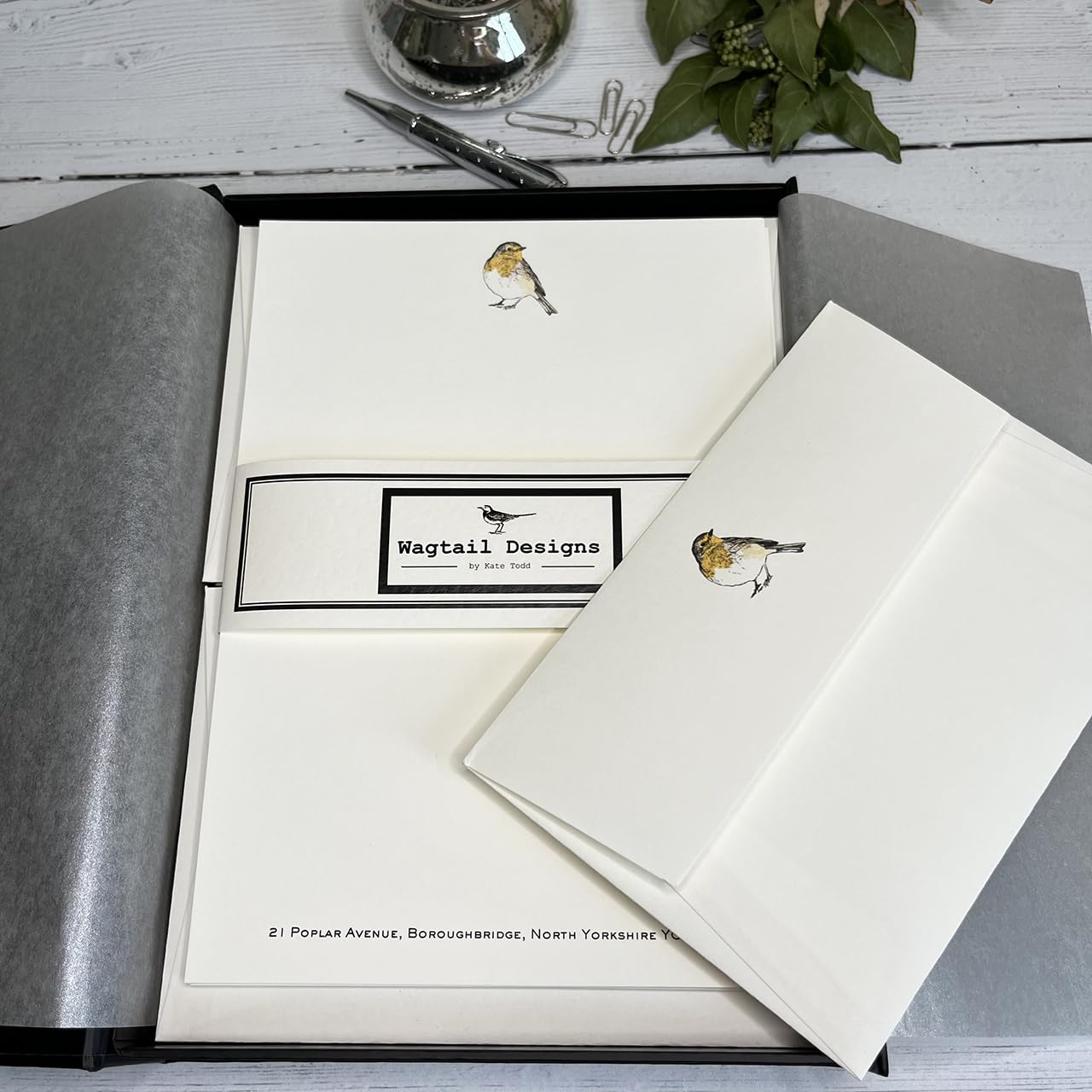 Wagtail Designs Personalised Writing Paper and Envelopes with a Robin Illustration in Lovely Black Box with Ribbon (A5 Paper/Envelopes - Qty 36) (Robin)
