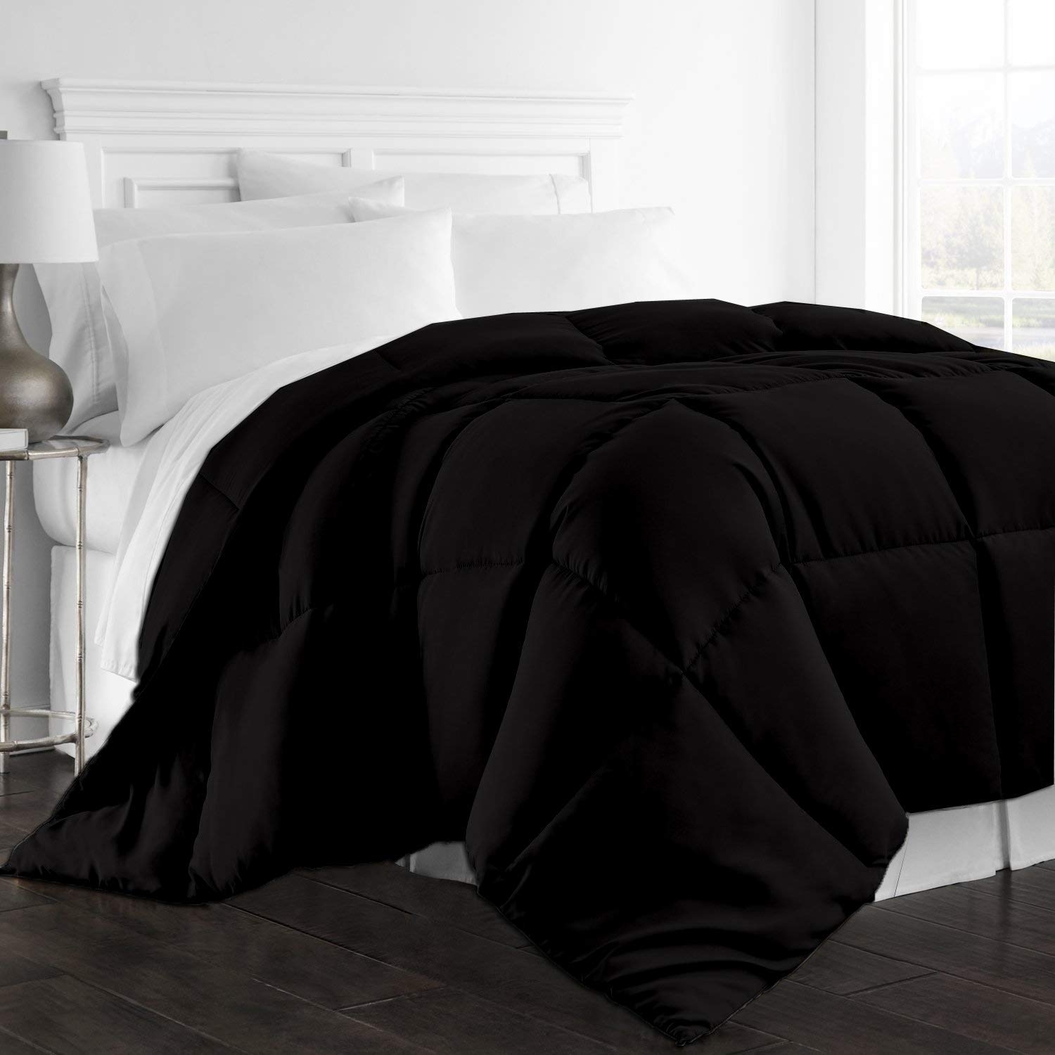 Luxurious All-Season Soft & Comfortable 1-Pc Comforter –Oversized King 120x98 Size1-Pc Comforter 100% Egyptian Cotton, 600 Thread Count, 200 GSM Fiber Fill - Machine Washable, Black Solid
