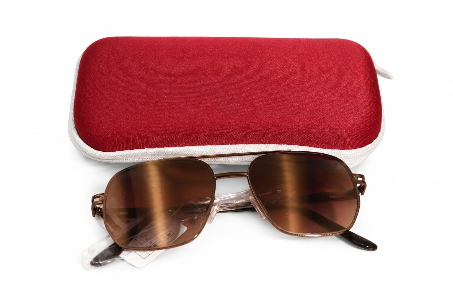 Aviator Sunglasses with Brown Gradient Lenses, Metal Frame, UV Protection, with Hard-Shell Zipper Case-image-35