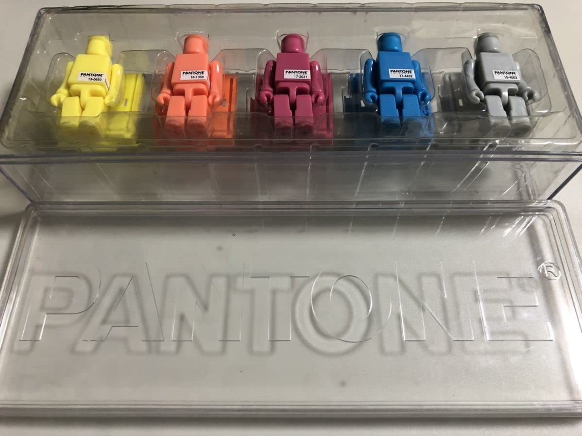 レア商品 ★メディコムトイ ★PANTONE ★キューブリック　30体セット レア商品 ☆メディコムトイ ☆PANTONE ☆キューブリック 30体