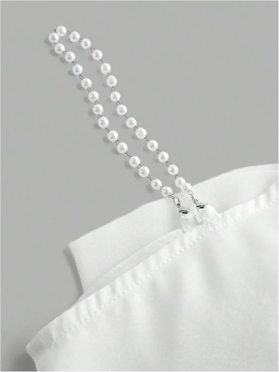 WDIRARA Girl's Big Bow Front Cami Top Pearls Spaghetti Strap Cute Camisole Top - Image 4