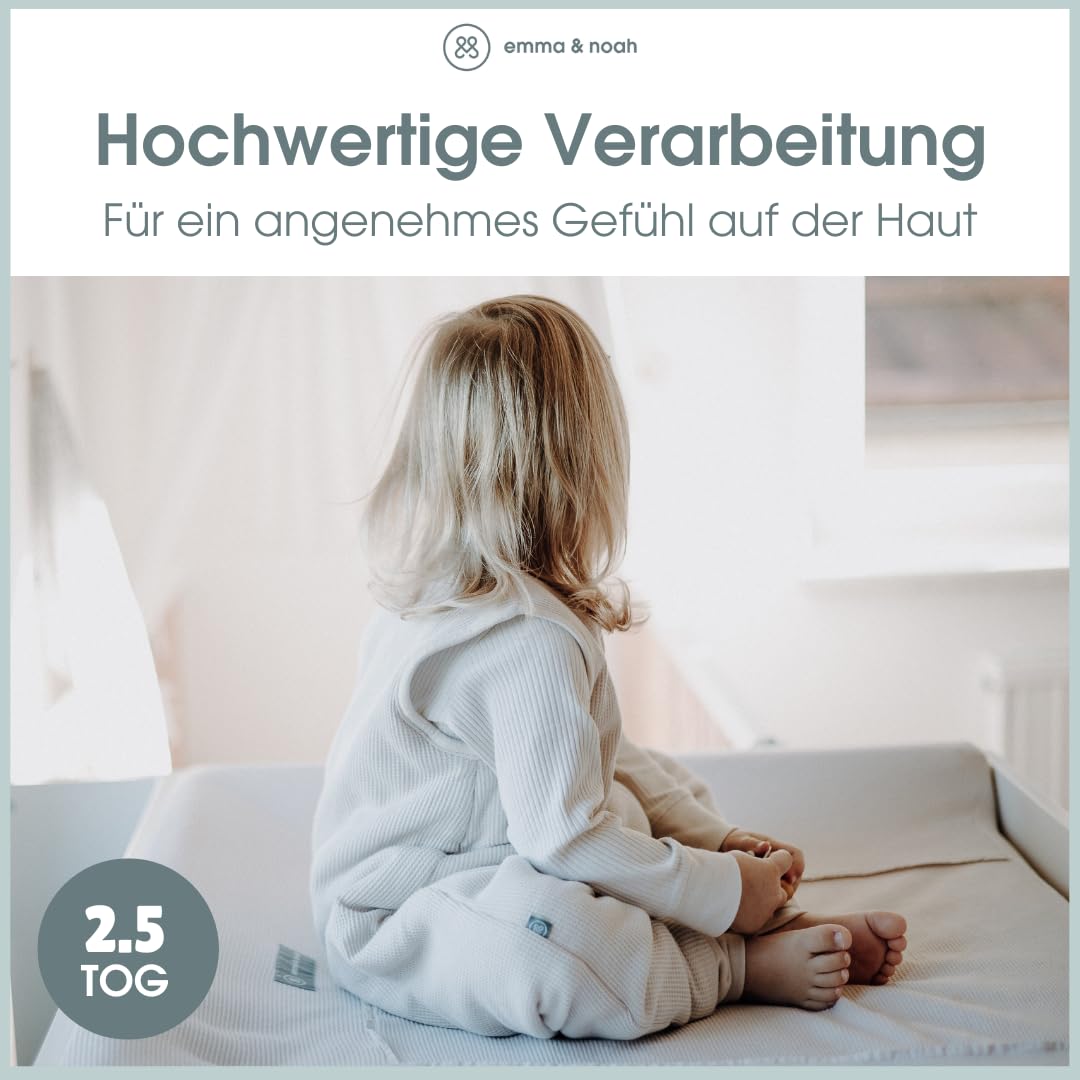 emma & noah Baby Schlafsack mit Füßen 2.5 TOG, Strampelsack für den Herbst und Winter, Bio-Baumwolle, OEKO-TEX Zertifiziert, Kuscheliger Schlafsack für Neugeborere (Punkte Mint, 90 cm)