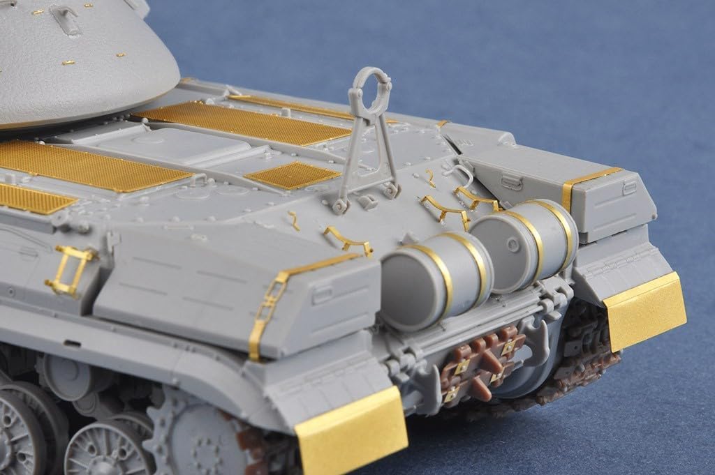 Amazon | トランペッター 1/35 ソビエト軍 T-10M 重戦車 プラモデル