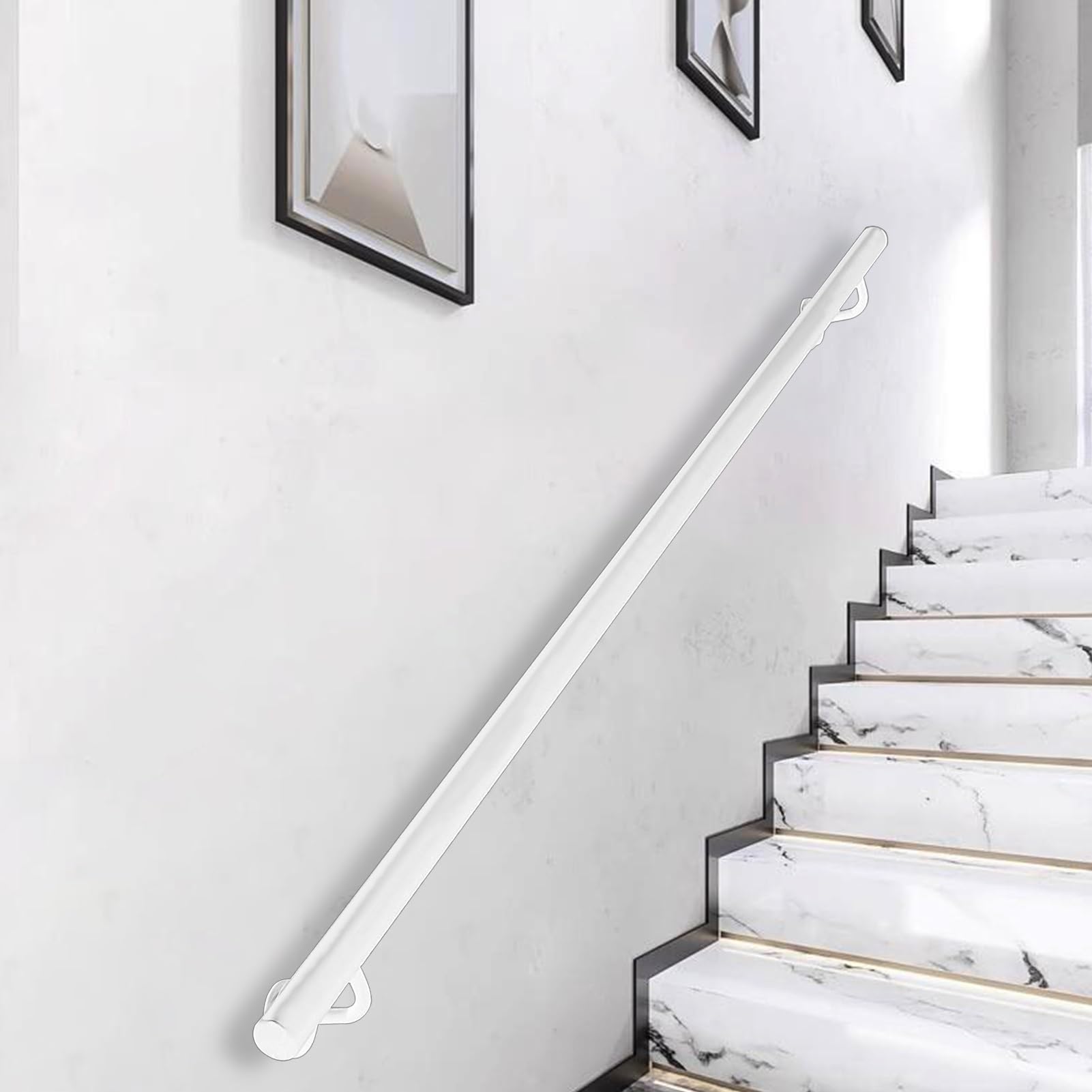 Rampe d'escalier anti-chute de 350cm avec supports muraux pour sécuriser un escalier glissant