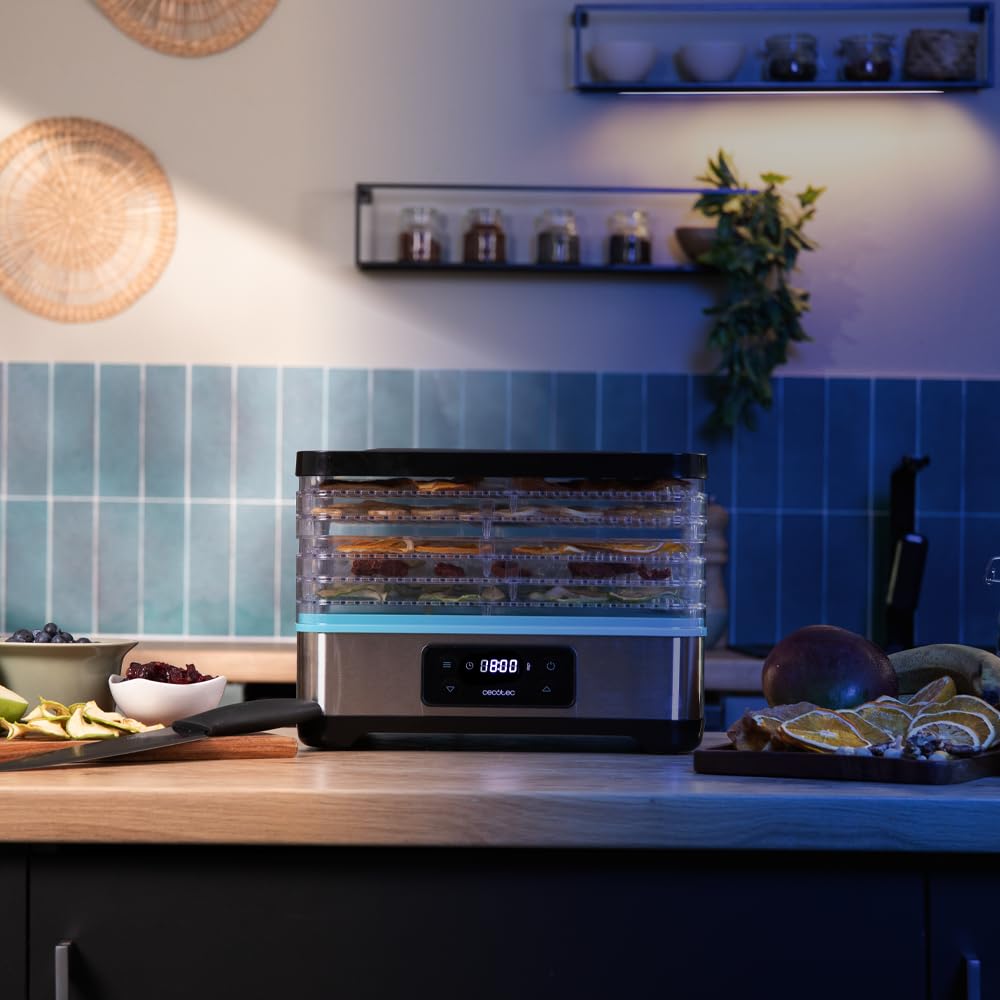 Cecotec Deshidratador de Alimentos VitaDry Pro. 300 W, Deshidratadora de Frutas con 5 Bandejas Altura Regulable, Pantalla Digital, Temporizador 30 min a 48 hs, Temperatura 35º-70º, Inox