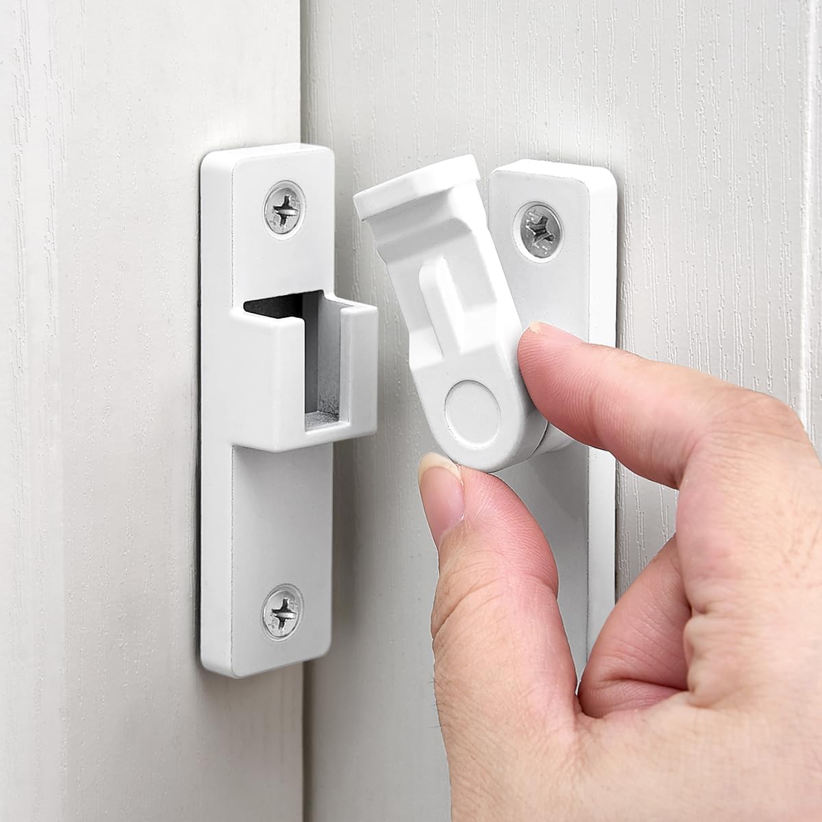 INIRET 2 Packs White 90 Degree Flip Latch,Zinc Alloy Right Angle Gate Latches,for Enhanced Security and Privacy on Sliding Barn Doors,Closets,French Doors,Wine Cabinets,and More
