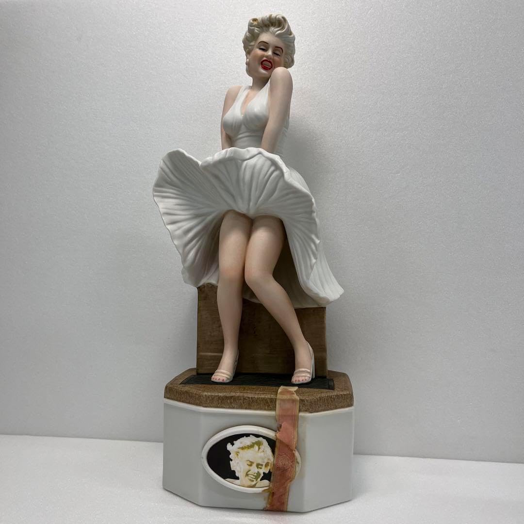 マリリンモンロー 7年目の浮気 陶器 ボトル バーボン ウイスキー 古酒