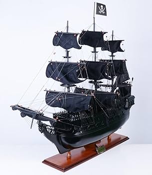 木造帆船模型　パイレーツ・オブ・カリビアン アシェット　1〜135ブラックパール 木造帆船模型 パイレーツ・オブ・カリビアン アシェット 1〜135