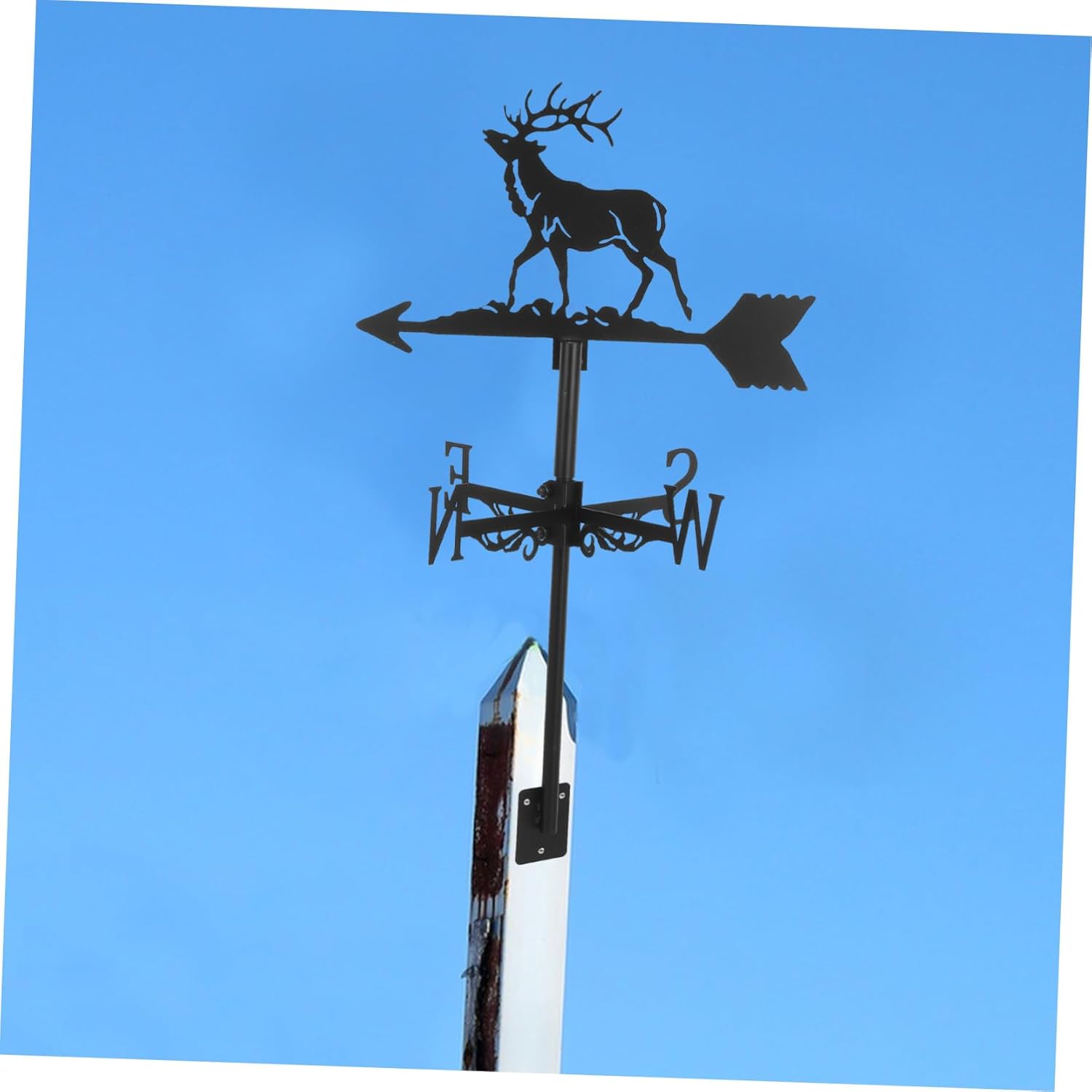 Iron Weather Vane Garden Stake Decorative Weathervane for Outdoor Use Christmas Elk Design Easy to Install Roof Indicator for Wind Direction Lawn Pavilion