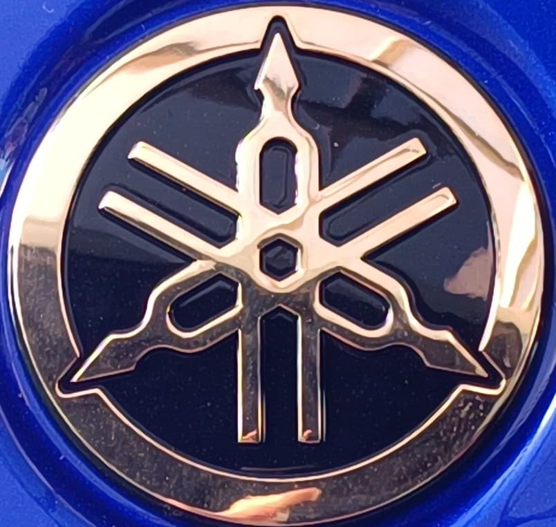 Amazon | YAMAHA純正 ヤマハ 音叉 ロゴ エンブレム ステッカー アルミニウムコーティング ゴールド 黒 ブラック 直径45mm ...