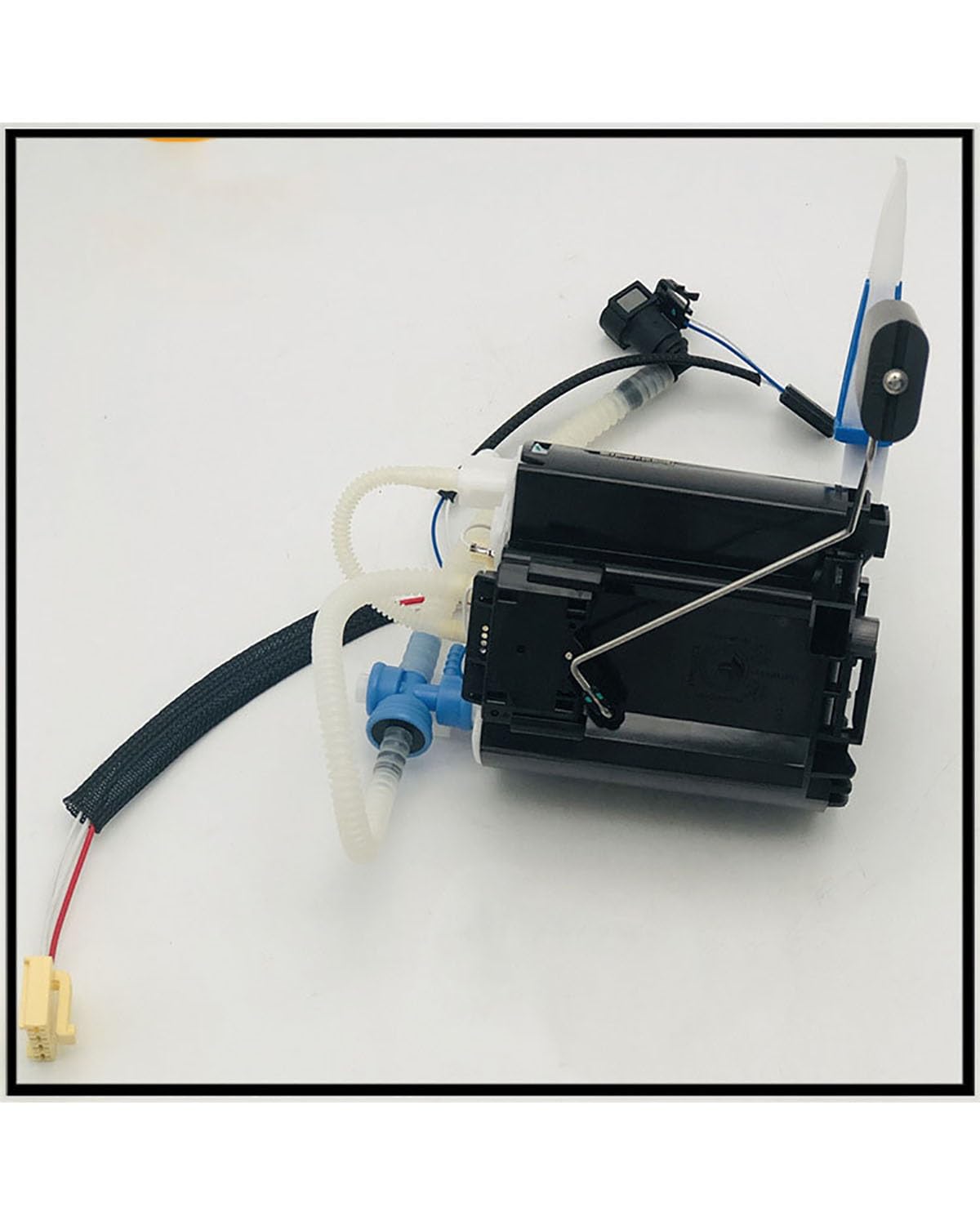 Wbudowana pompa paliwa do samochodu Jaguar XF XJ Pompa paliwa C2D37814 FX23-9H307-AA A2C80448601 OEM zamiennik