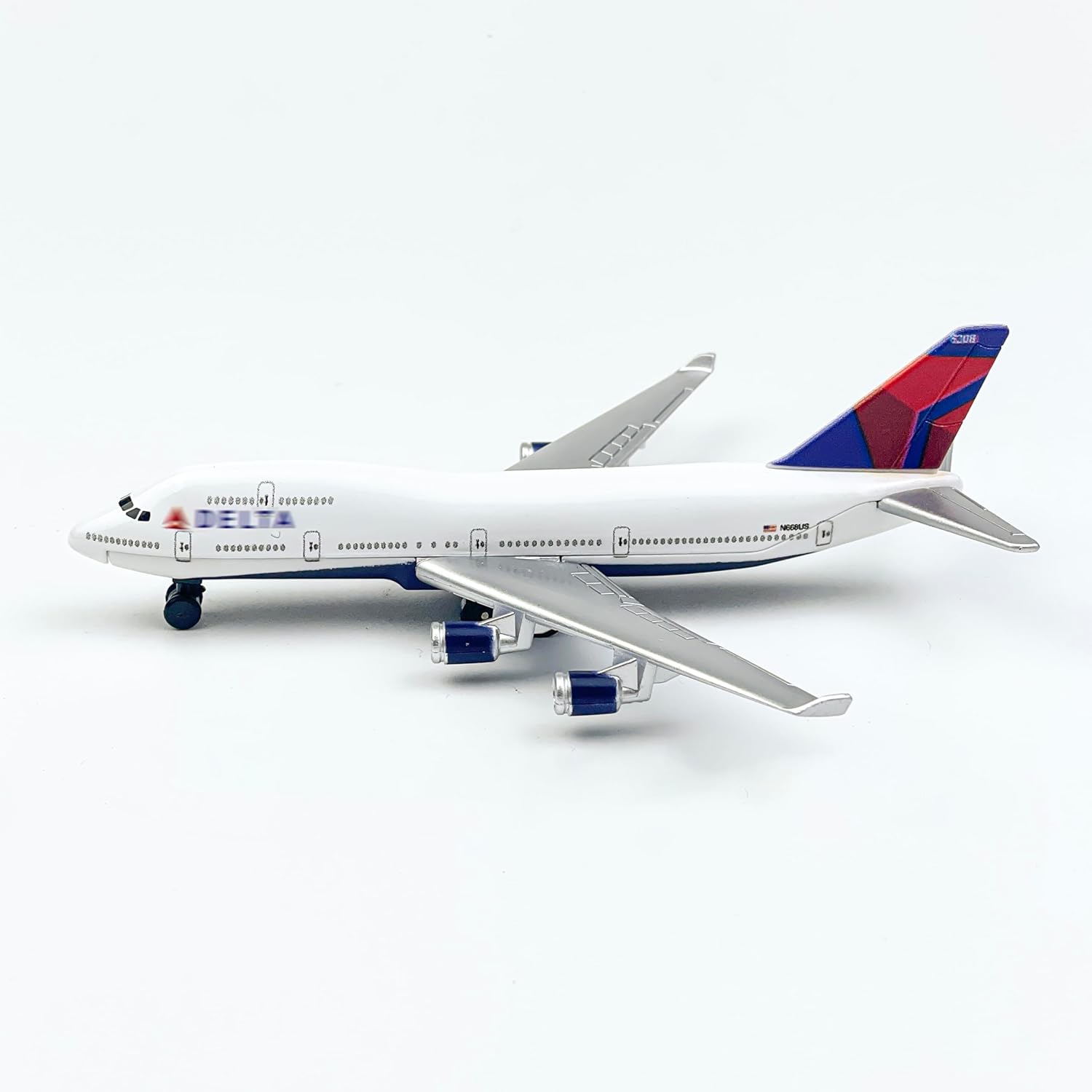 Airplane Model, Delta 747 Aircraft Die-cast Metal Planes Suitable for Collection and Desktop Decor