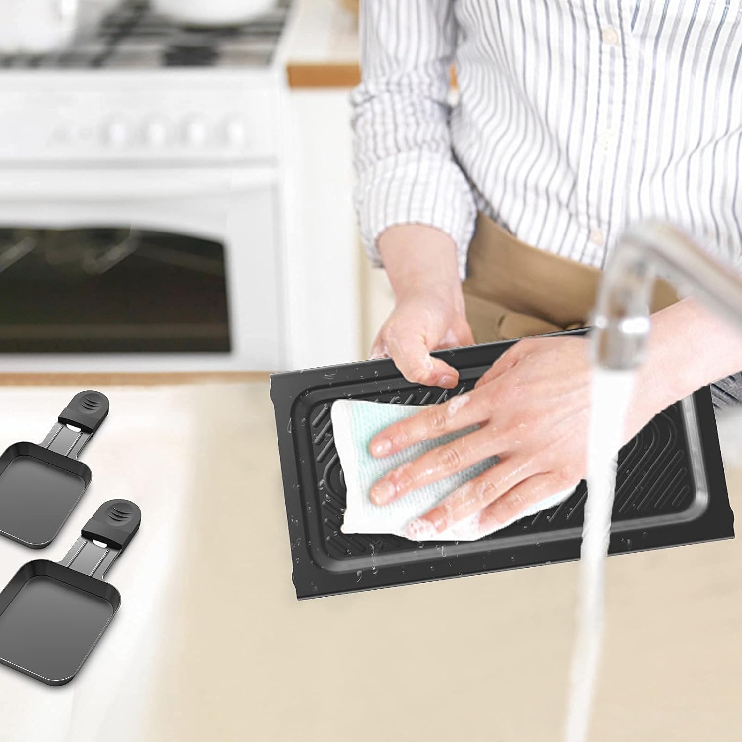 Raclette 2 Persone Raclette Grill Mini Raclette Griglia Elettrica 3 Mini Padelle 3 Raschietti griglia per raclette Grill da Tavolo Grill Elettrico 700 Watt, Nero Raclette 2 Persone Raclette Grill Mini Raclette Griglia Elettrica 3 Mini Padelle 3 Raschietti griglia per raclette Grill da Tavolo Grill Elettrico 700 Watt, Nero