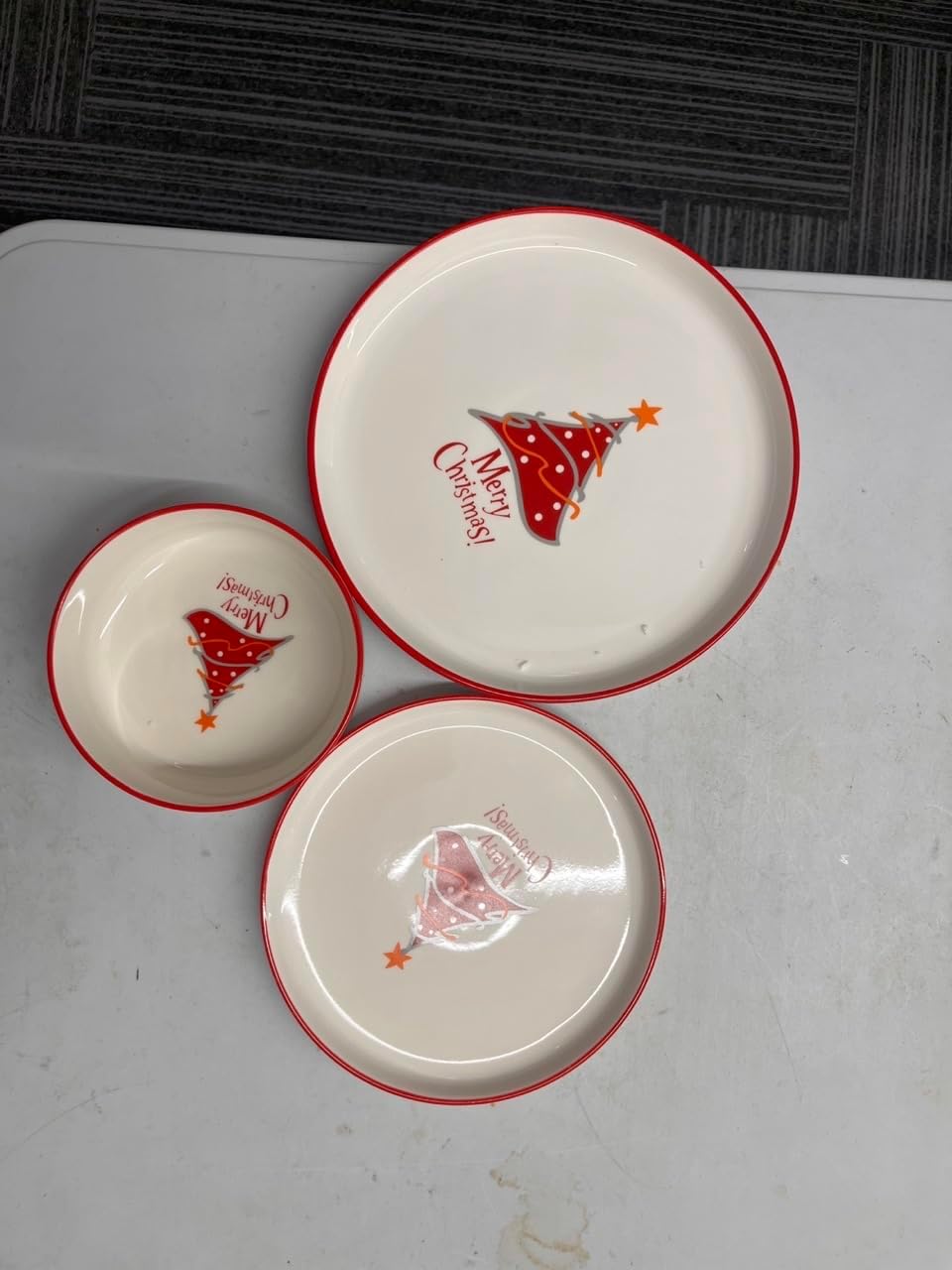 MALACASA Plates and Bowls Sets, 18 Pieces Christmas Porcelain Dinnerware Set for 6, Ceramic Dishware Dishes Kitchen Dining Ware Set, Microwave and Dishwasher Safe, Series LUNA-Christmas Tree