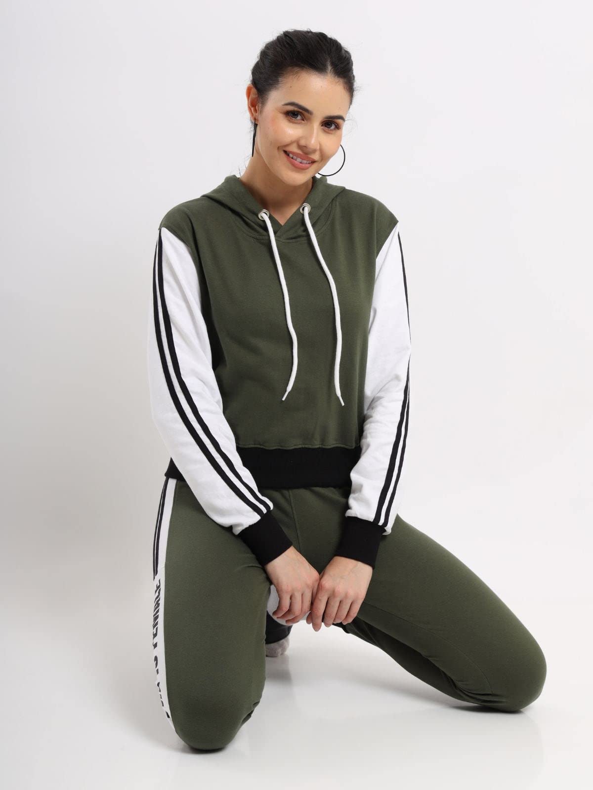 NOBERO Leah Co-ord Damen Sportanzug Oliv Grün Winterkleidung Baumwolle Damen Winterkleidung Set Damen Winterbekleidung Damen Winterbekleidung