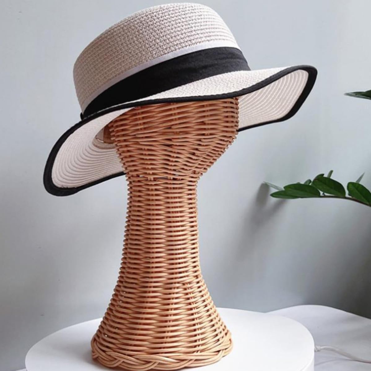 Expositor o Resistente Único Organizar y Hogar para Diseño Gorras de Tejido de Ratán Marrón Construcción Sombreros Tienda