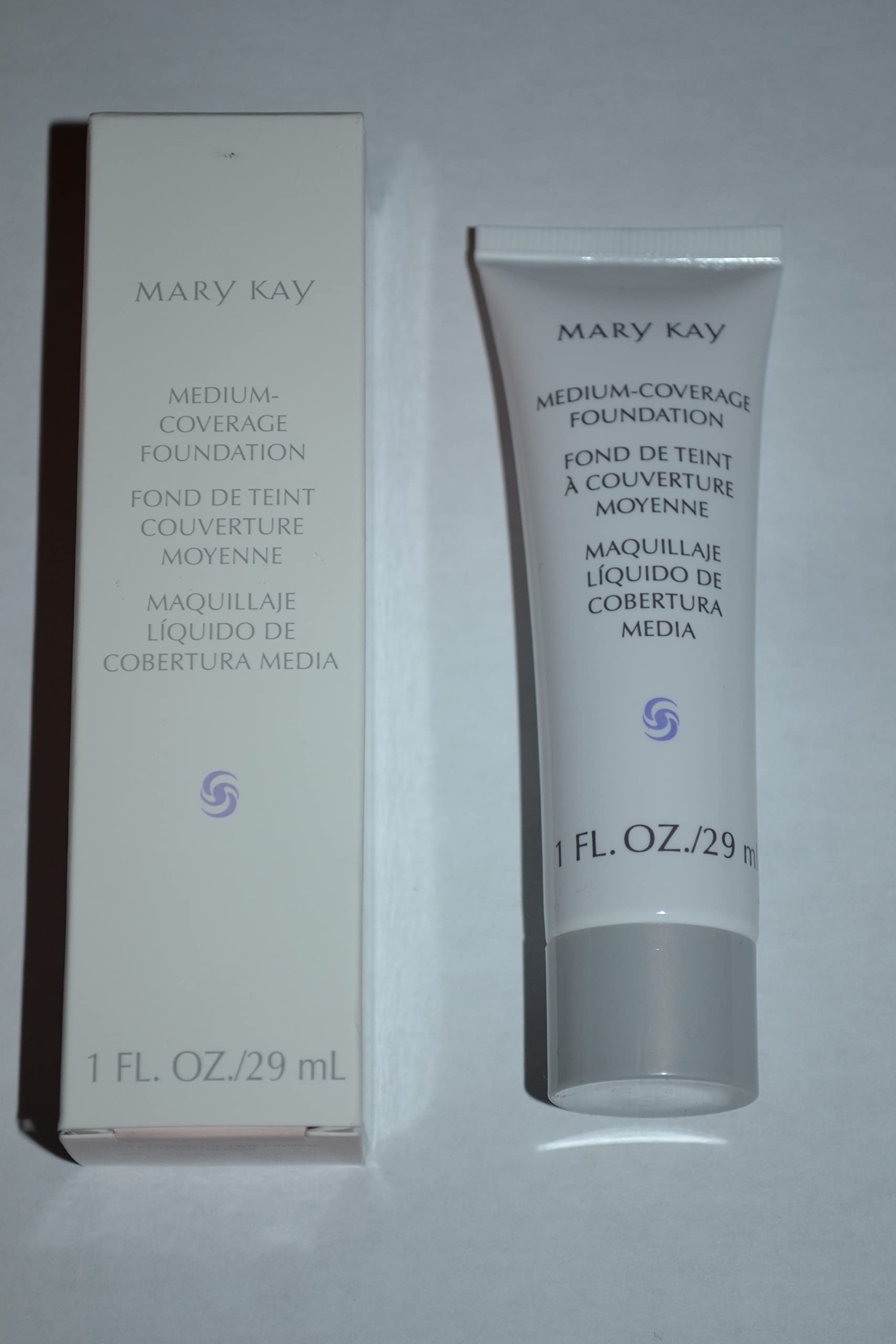 Mary KayMedium Coverage Foundation BEIGE 302 (1 fl oz) by Kodiake