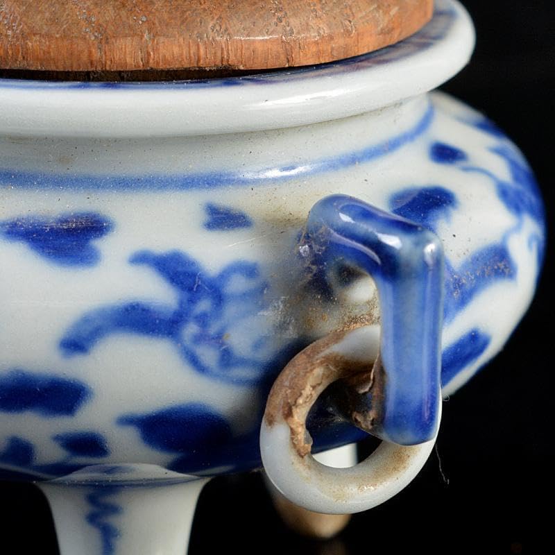 中国　青花　龍文　三足遊環香炉　小さな香炉　唐木蓋付　C　R5853 中国 青花 龍文 三足遊環香炉 小さな香炉 唐木蓋付 C R5853 中国