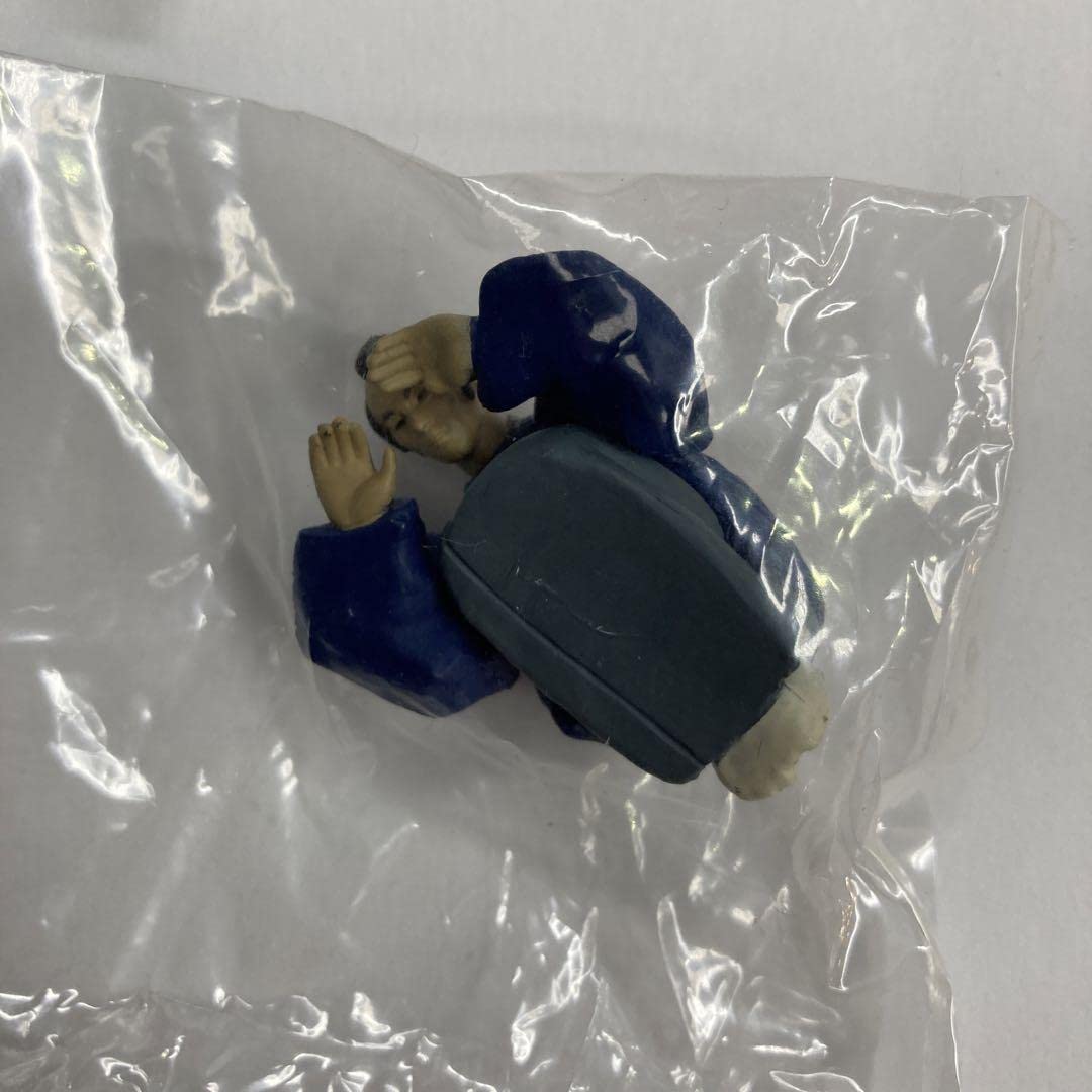 Amazon | 水戸黄門 フィギュア 悪徳商人 腐敗武士 土下座 | フィギュア