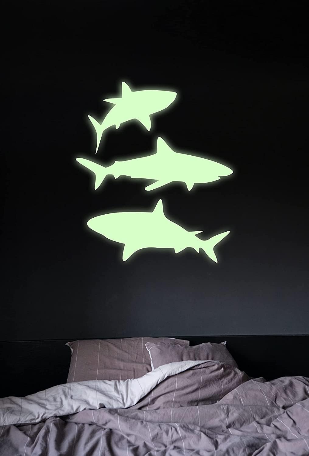 VViViD DECO65 Glow in The Dark Permanent Adhesive Craft 12 Inches x 20 Feet Vinyl Roll Including Free 12 Inches x 12 Inches Transfer Paper Sheet (Green)