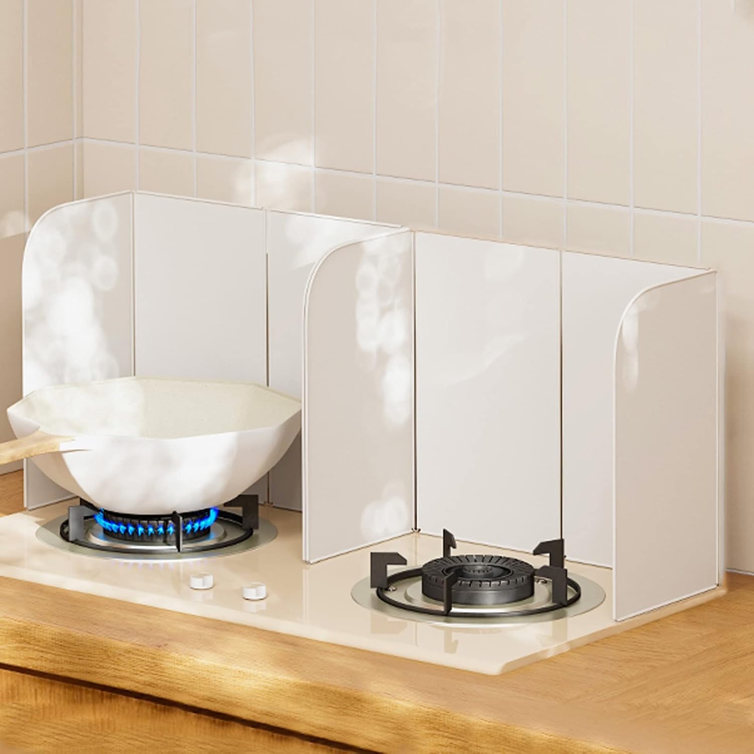 Foldable Stainless Steel Splatter Guard, Kitchen Oil Shield, Anti-Grease Splatter Shield for Frying & Cooking, 2-Sided Protection, Essential Cooking Accessory (Color: Silver)