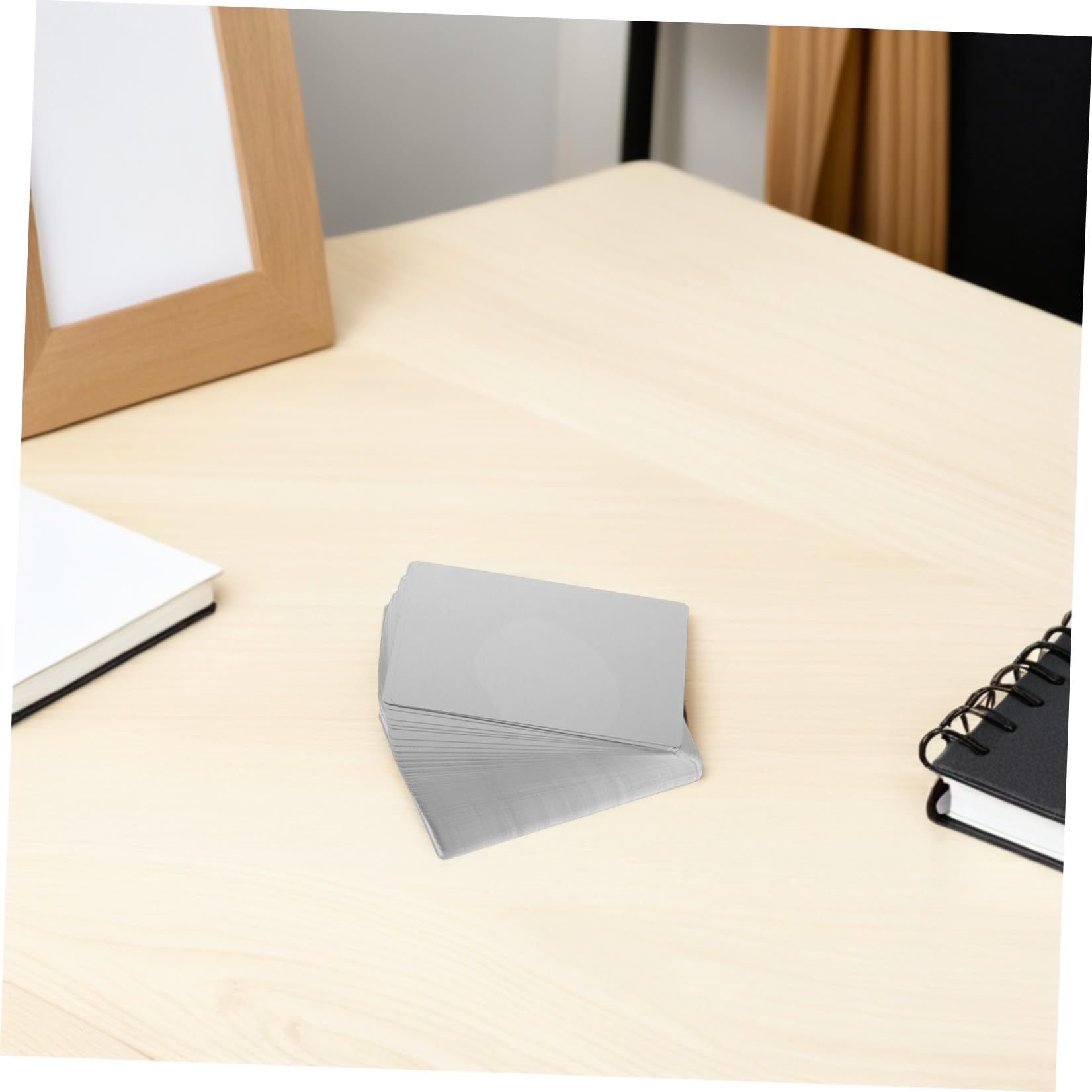 Housoutil Biglietti da Visita Vuoti in Lega di Alluminio 200 Pezzi 86x54x0,21mm Resistenti all'Ossidazione per Artigianato Fai da Te e Ufficio