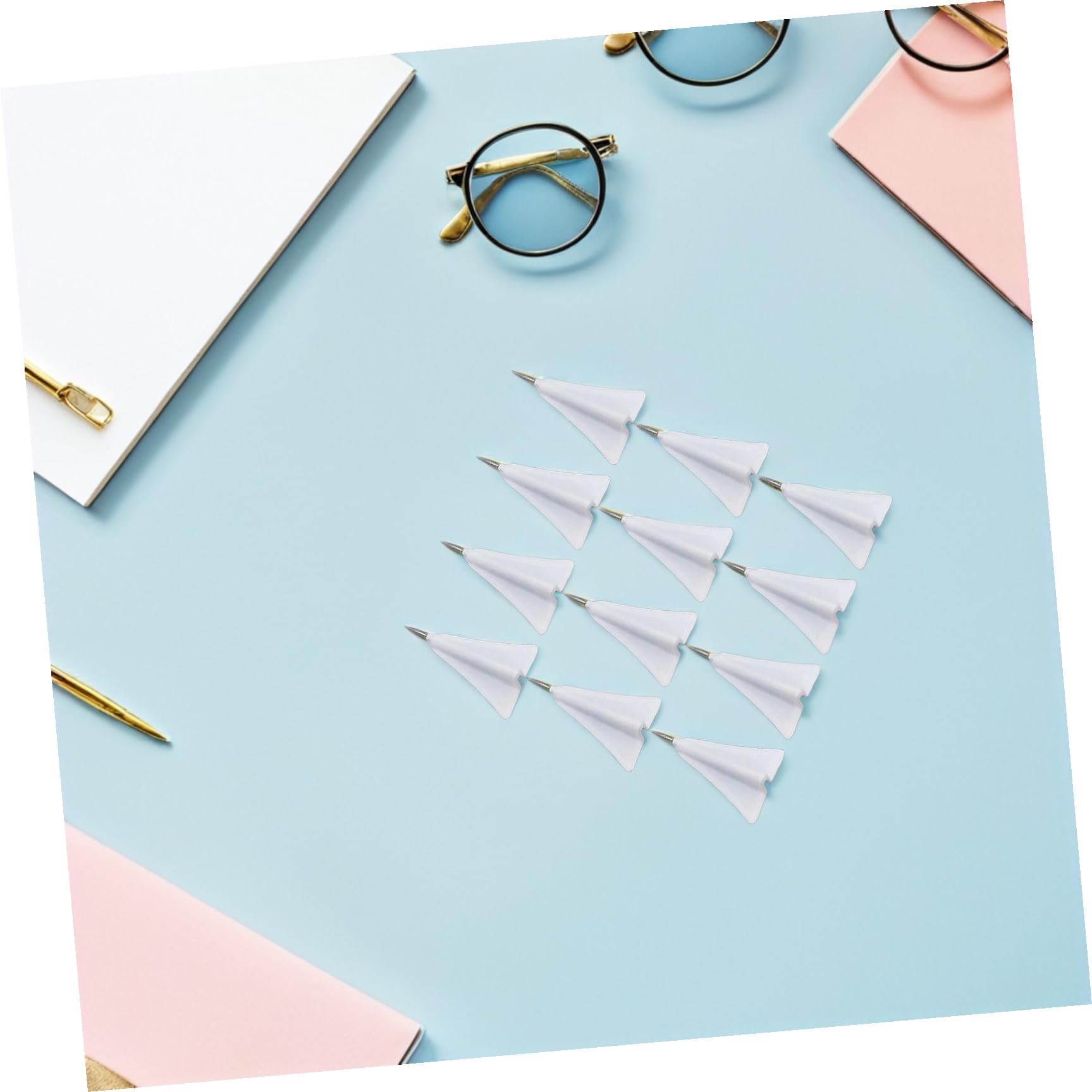 DOITOOL Chinchetas Multifunción Fáciles de Usar y Almacenar Delicadas de Avión en Color Blanco, Hechas de Abs y Acero Pack de 12 Piezas Ideales para Tiras de Corcho y Papelería