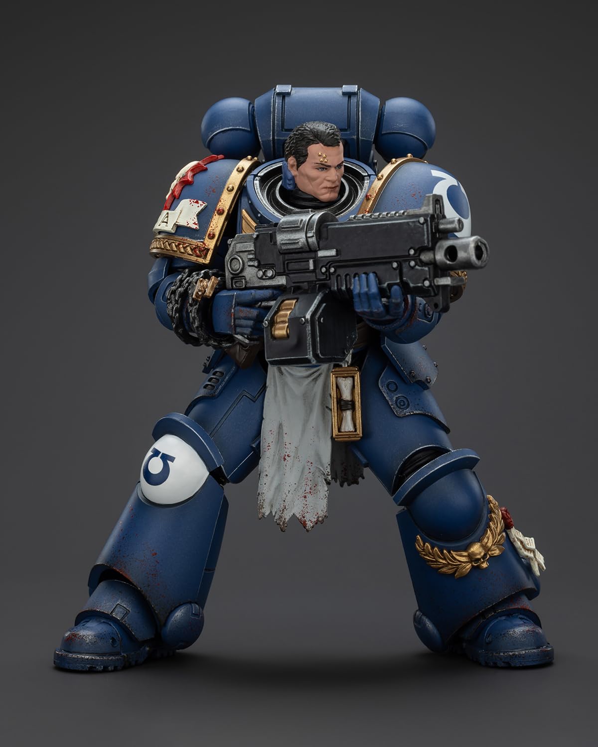 JoyToy Warhammer 40K 1:18 Action Figure, Ultramarines Lieutenant