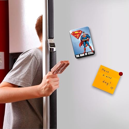 Miniatura 3 de Desperate Enterprises Superman Man of Steel - Imán para refrigerador, divertidos imanes para oficina, hogar y escuela, fabricado en los Estados