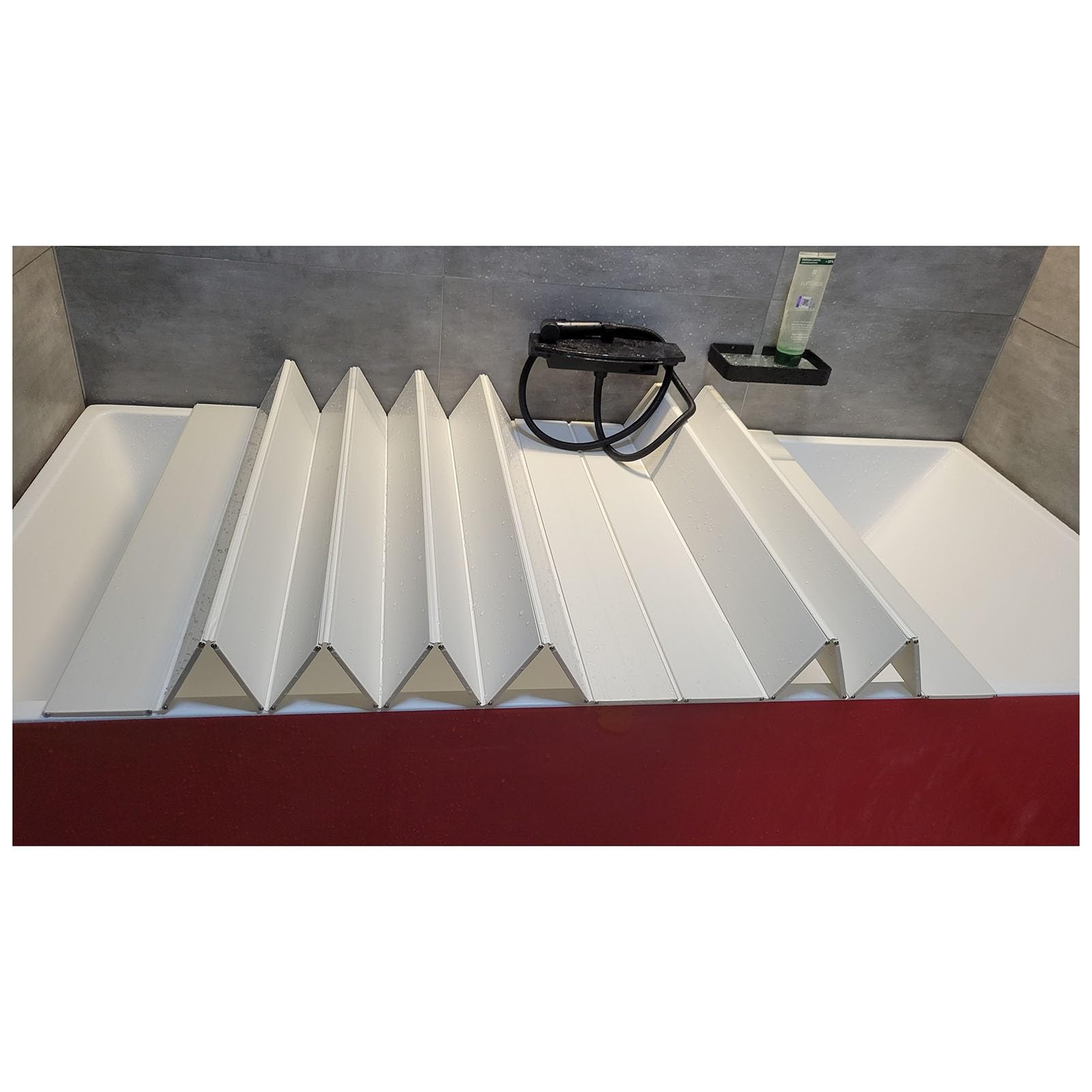 Cubierta de tina plegable para crear un spa relajante y limpio en tu propio baño
