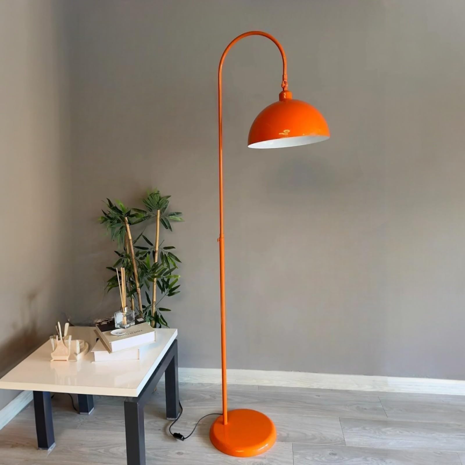 bamyum Gorkiede - de metal, moderna para dormitorio, salón, habitación infantil con casquillo E27, 30 cm de ancho, pantalla ajustable, Lámpara de pie, Naranja