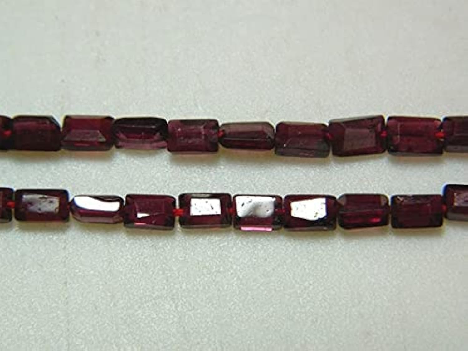 Grenat naturel facetté LKBEADS haut de gamme en boîte de 5 rangs