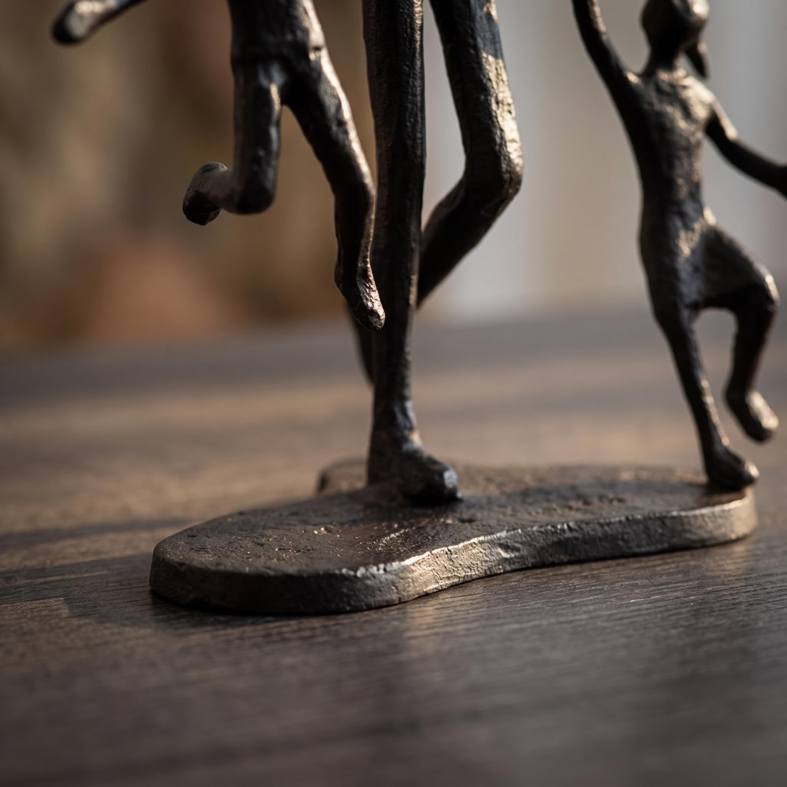 Escultura con Figuras Personajes